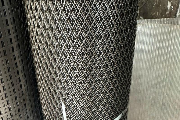 Lưới bén cọng 2li ô 20/40 - Bán theo cuộn - 1M/10M - 1M2/10M